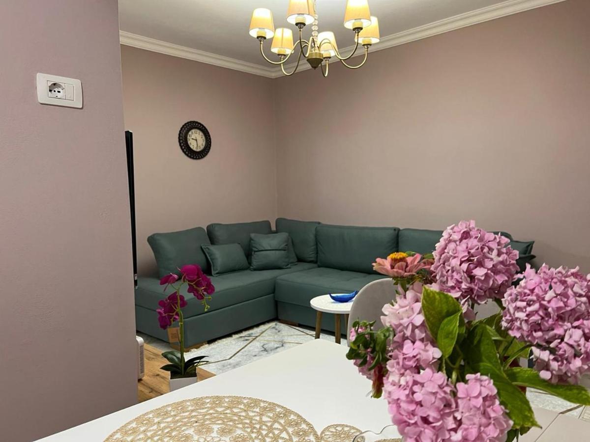 Gesapartment Tirana Bagian luar foto